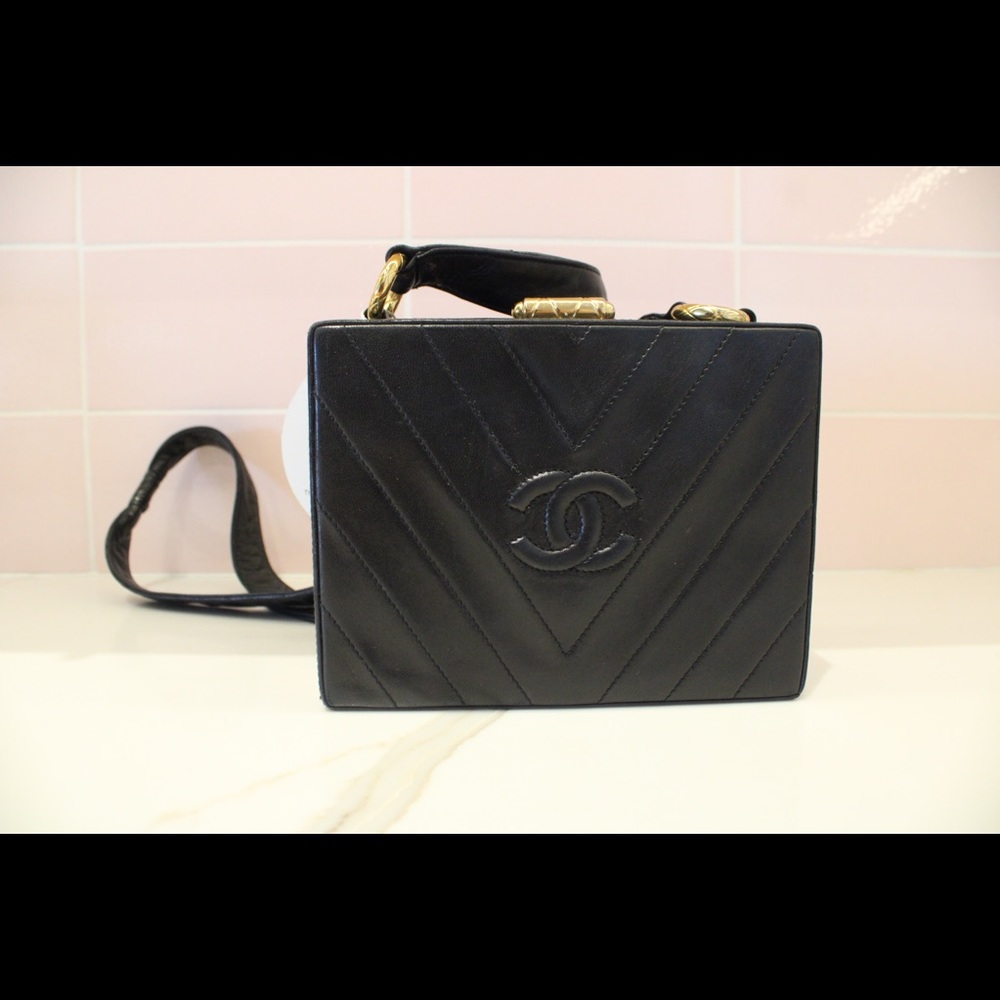 SOLD**Vintage Chanel Bag - Picture 1 of 10